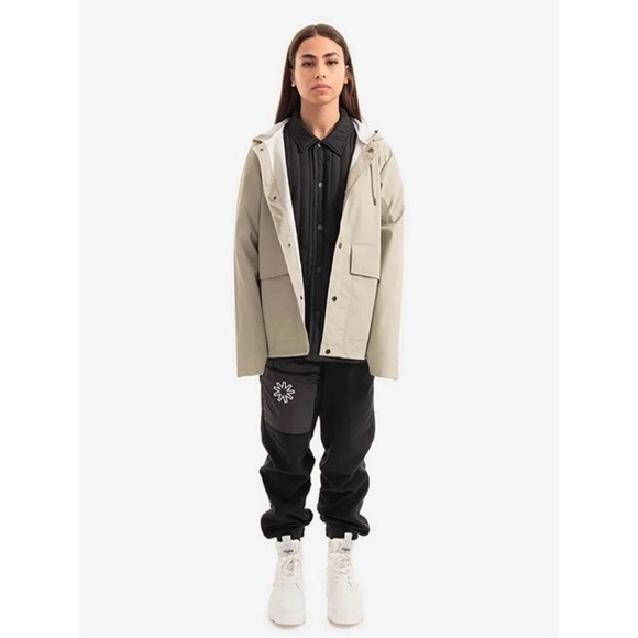 NWT RAINS Short Hooded Coat Cement L - Picture 1 of 13